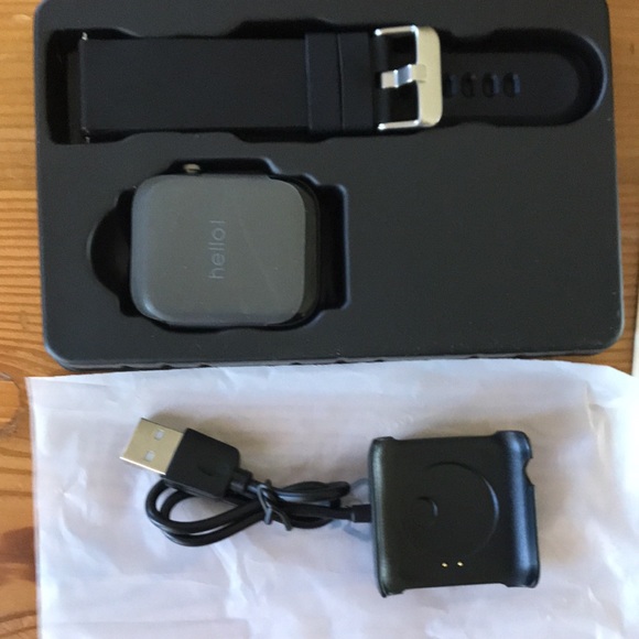 Smart Watch Full Touch - Picture 3 of 6